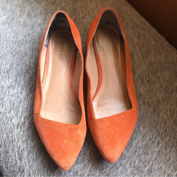 Anthropologie Shoes - Anthropologie Rowan Reed orange suede flats with asymmetrical front edge size 8